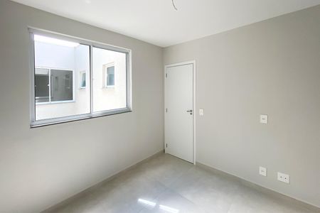 Casa à venda com 83m², 3 quartos e 1 vagaQuarto 2