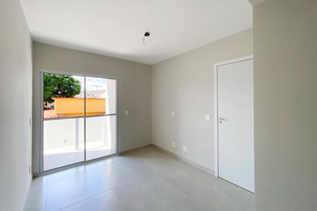 Casa à venda com 2 quartos, 74m² em Boa Vista, Belo Horizonte