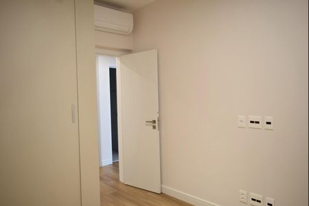 Apartamento para alugar com 118m², 3 quartos e 2 vagasQuarto 2