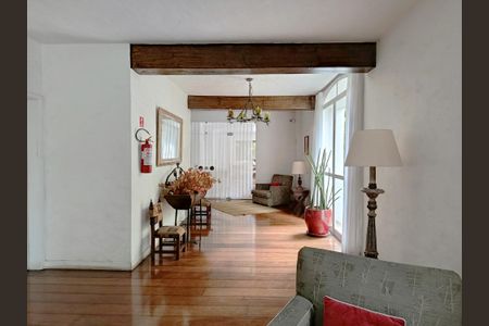 Apartamento para alugar com 118m², 3 quartos e 2 vagas Apartamento para alugar com 118m², 3 quartos e 2 vagasHall social