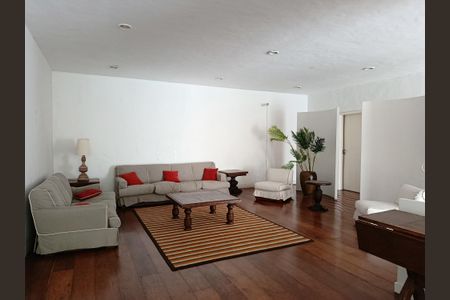 Apartamento para alugar com 118m², 3 quartos e 2 vagas Apartamento para alugar com 118m², 3 quartos e 2 vagasSalão de Festas