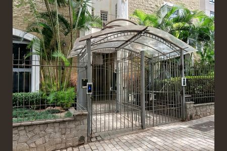 Apartamento para alugar com 118m², 3 quartos e 2 vagas Apartamento para alugar com 118m², 3 quartos e 2 vagasEntrada do condomínio