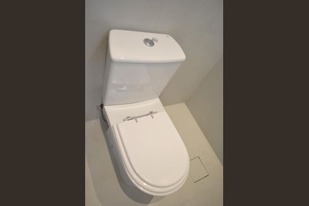Apartamento para alugar com 118m², 3 quartos e 2 vagasÁrea de Serviço - banheiro