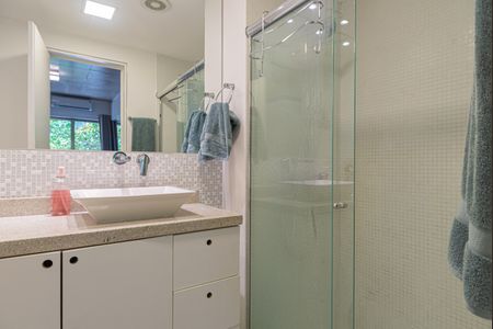 Apartamento à venda com 78m², 1 quarto e 2 vagasBanheiro da Suíte