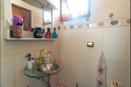 Casa à venda com 200m², 3 quartos e 1 vagaBanheiro da Suíte 2