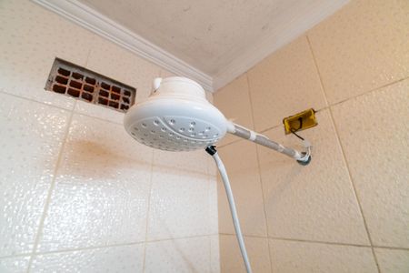 Casa à venda com 200m², 3 quartos e 1 vagaBanheiro da Suíte 2