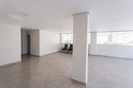 Apartamento à venda com 185m², 3 quartos e 3 vagas Apartamento à venda com 185m², 3 quartos e 3 vagasÁrea comum - Salão de festas