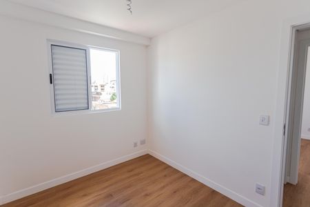 Apartamento à venda com 185m², 3 quartos e 3 vagas Apartamento à venda com 185m², 3 quartos e 3 vagasQuarto 2