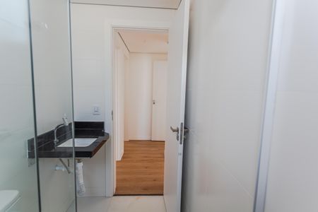 Apartamento à venda com 185m², 3 quartos e 3 vagas Apartamento à venda com 185m², 3 quartos e 3 vagasBanheiro Social