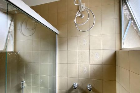 Apartamento para alugar com 85m², 3 quartos e 2 vagas Apartamento para alugar com 85m², 3 quartos e 2 vagasBanheiro da Suíte 1