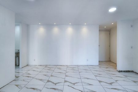 Sala  de apartamento para alugar com 1 quarto, 40m² em São Francisco Xavier, Rio de Janeiro