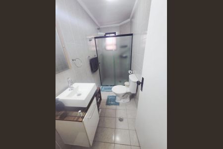 Banheiro  de apartamento para alugar com 1 quarto, 61m² em Canto do Forte, Praia Grande