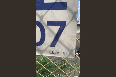 Apartamento para alugar com 44m², 2 quartos e 1 vagaPlaca instalada em 04/04 com o código EEJV-167