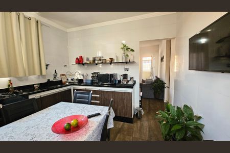 Casa à venda com 2 quartos, 110m² em Vila de Vecchi, Jundiaí