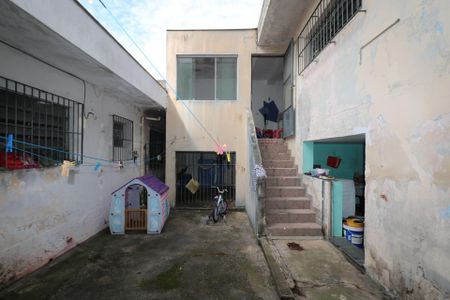 Casa à venda com 277m², 3 quartos e 2 vagasQuintal