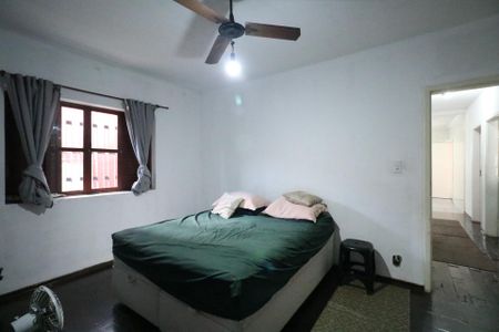 Casa à venda com 277m², 3 quartos e 2 vagasQuarto 1