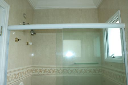 Casa de condomínio para alugar com 517m², 5 quartos e 4 vagasBanheiro da Suíte 3