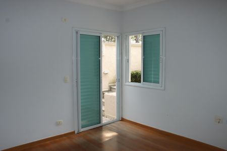 Casa de condomínio para alugar com 517m², 5 quartos e 4 vagasSuíte