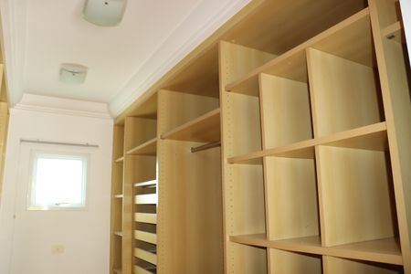 Casa de condomínio para alugar com 517m², 5 quartos e 4 vagasCloset da Suíte 3