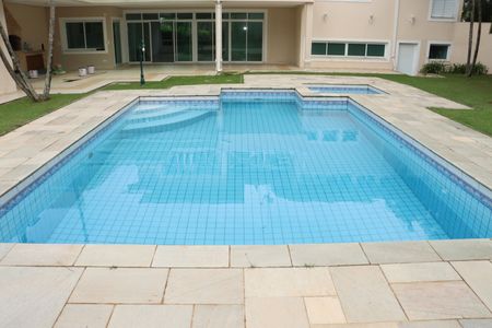 Casa de condomínio para alugar com 517m², 5 quartos e 4 vagasÁrea comum