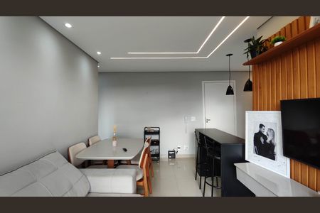Sala de apartamento para alugar com 2 quartos, 52m² em Parque Imperial, Ferraz de Vasconcelos