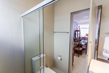 Apartamento à venda com 69m², 2 quartos e 1 vagaBanheiro Social