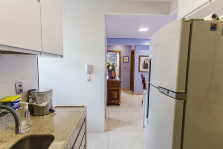 Apartamento à venda com 69m², 2 quartos e 1 vagaCozinha