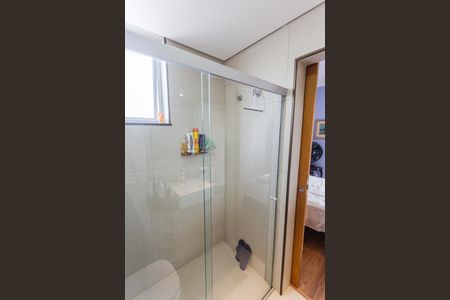 Apartamento à venda com 69m², 2 quartos e 1 vagaBanheiro da Suíte