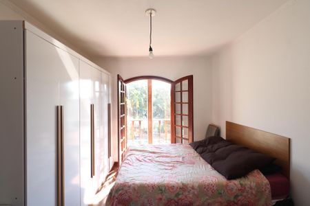 Casa à venda com 700m², 6 quartos e 6 vagas Casa à venda com 700m², 6 quartos e 6 vagasQuarto 2