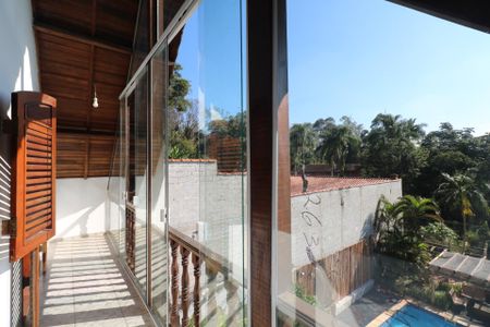 Casa à venda com 700m², 6 quartos e 6 vagas Casa à venda com 700m², 6 quartos e 6 vagasVaranda - Piso Superior