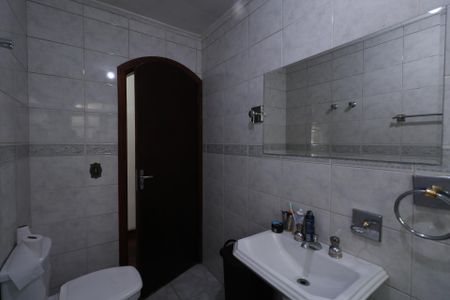 Banheiro Social de casa à venda com 6 quartos, 700m² em Eldorado, Diadema
