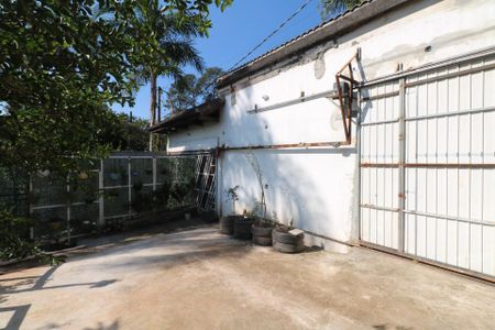 Casa à venda com 700m², 6 quartos e 6 vagas Casa à venda com 700m², 6 quartos e 6 vagasÁrea externa