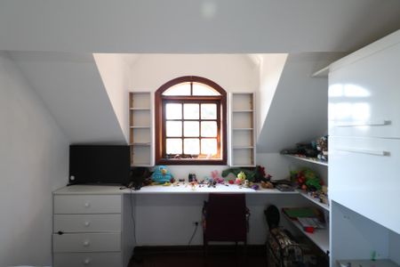 Casa à venda com 700m², 6 quartos e 6 vagas Casa à venda com 700m², 6 quartos e 6 vagasQuarto - Piso Superior