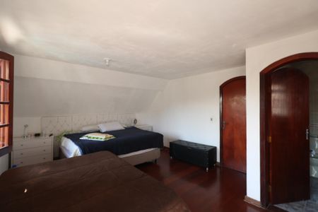 Casa à venda com 700m², 6 quartos e 6 vagas Casa à venda com 700m², 6 quartos e 6 vagasSuíte - Piso Superior