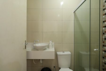 Casa à venda com 700m², 6 quartos e 6 vagas Casa à venda com 700m², 6 quartos e 6 vagasBanheiro da Suíte 2 - Área da Piscina