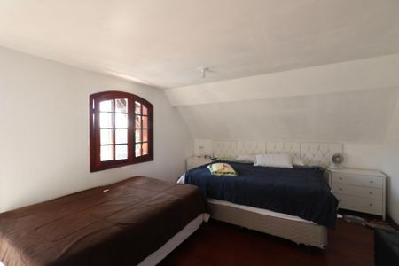 Casa à venda com 700m², 6 quartos e 6 vagas Casa à venda com 700m², 6 quartos e 6 vagasSuíte - Piso Superior