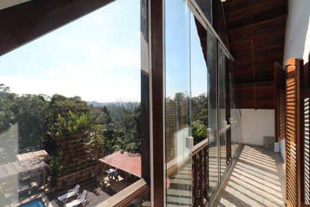 Casa à venda com 700m², 6 quartos e 6 vagas Casa à venda com 700m², 6 quartos e 6 vagasVaranda - Piso Superior