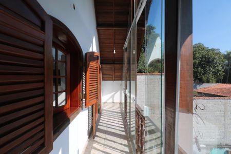 Casa à venda com 700m², 6 quartos e 6 vagas Casa à venda com 700m², 6 quartos e 6 vagasVaranda - Piso Superior