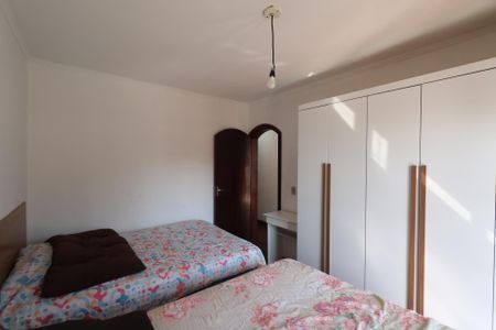 Casa à venda com 700m², 6 quartos e 6 vagas Casa à venda com 700m², 6 quartos e 6 vagasQuarto 2