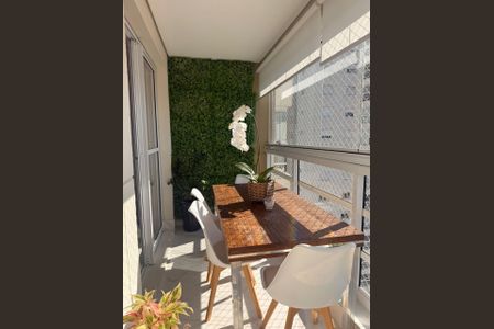 Apartamento para alugar com 69m², 2 quartos e 1 vaga Apartamento para alugar com 69m², 2 quartos e 1 vagaVaranda