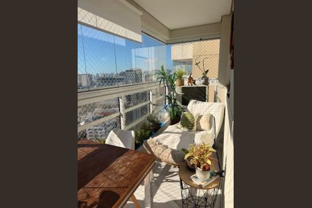 Apartamento para alugar com 69m², 2 quartos e 1 vaga Apartamento para alugar com 69m², 2 quartos e 1 vagaVaranda