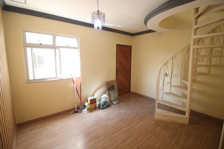 Apartamento para alugar com 120m², 3 quartos e 1 vagaSala