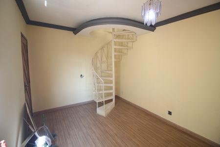 Apartamento para alugar com 120m², 3 quartos e 1 vagaSala