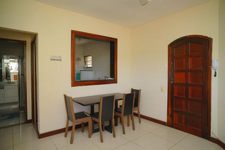 Apartamento para alugar com 55m², 2 quartos e 1 vaga Apartamento para alugar com 55m², 2 quartos e 1 vagaSala