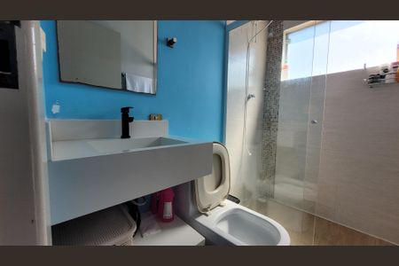 Casa para alugar com 138m², 3 quartos e 2 vagas Casa para alugar com 138m², 3 quartos e 2 vagasBanheiro Suite 02