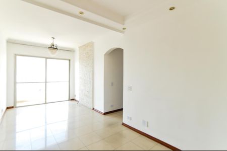 Sala de apartamento para alugar com 2 quartos, 75m² em Vila Zanardi, Guarulhos