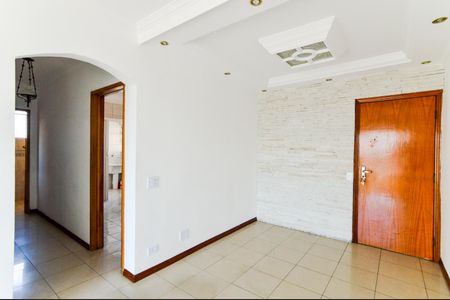 Apartamento para alugar com 75m², 2 quartos e 1 vagaSala