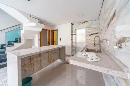 Casa à venda com 150m², 3 quartos e 4 vagasCozinha 
