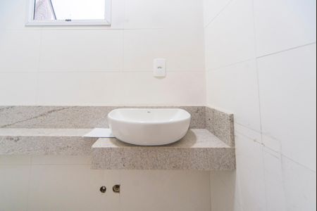 Casa à venda com 150m², 3 quartos e 4 vagasLavabo