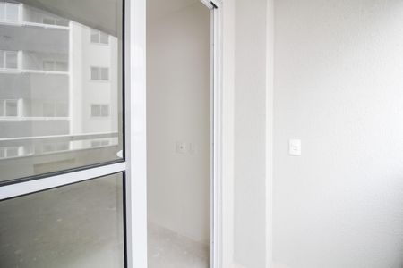 Apartamento à venda com 55m², 3 quartos e 1 vaga Apartamento à venda com 55m², 3 quartos e 1 vagaSala - Varanda